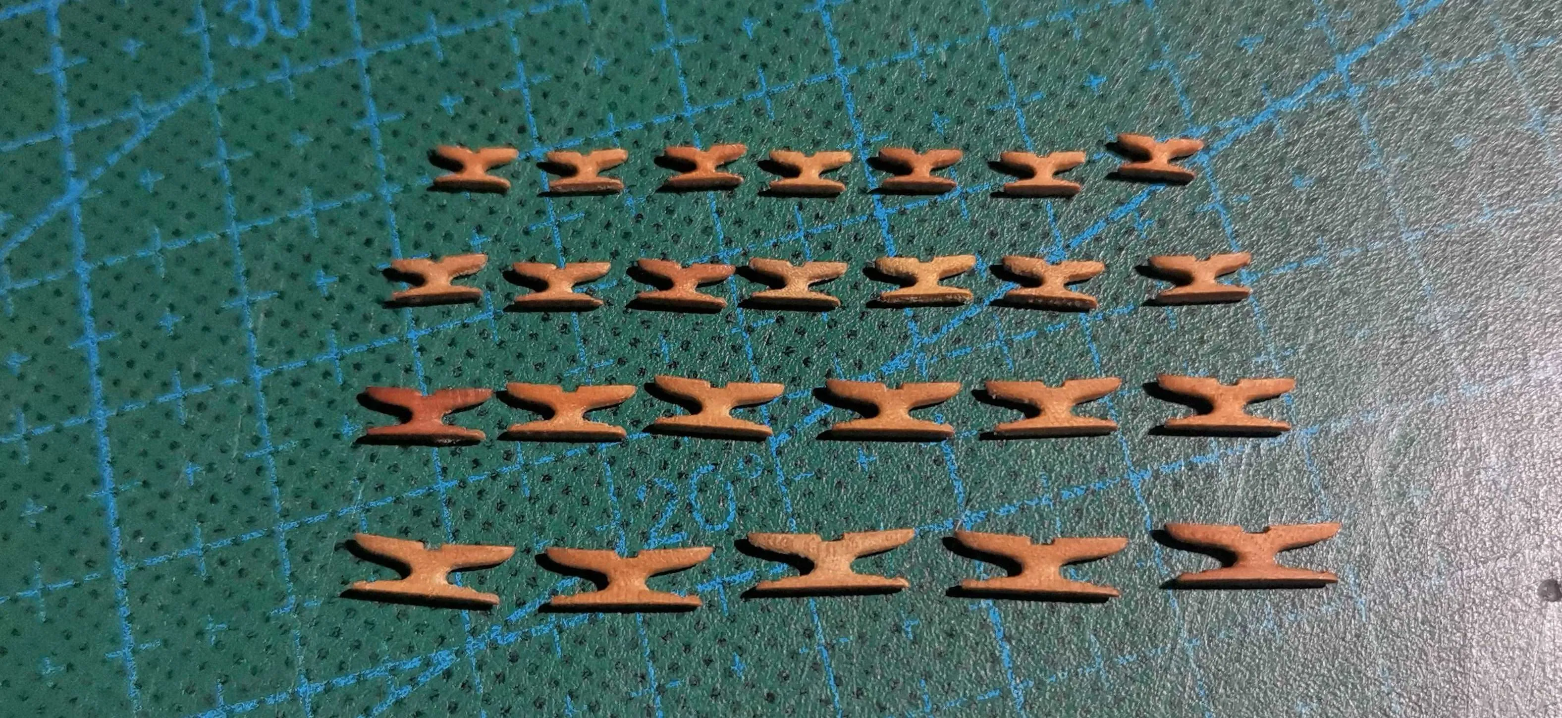 11mm Pearwood Shroud Cleats 12/bag