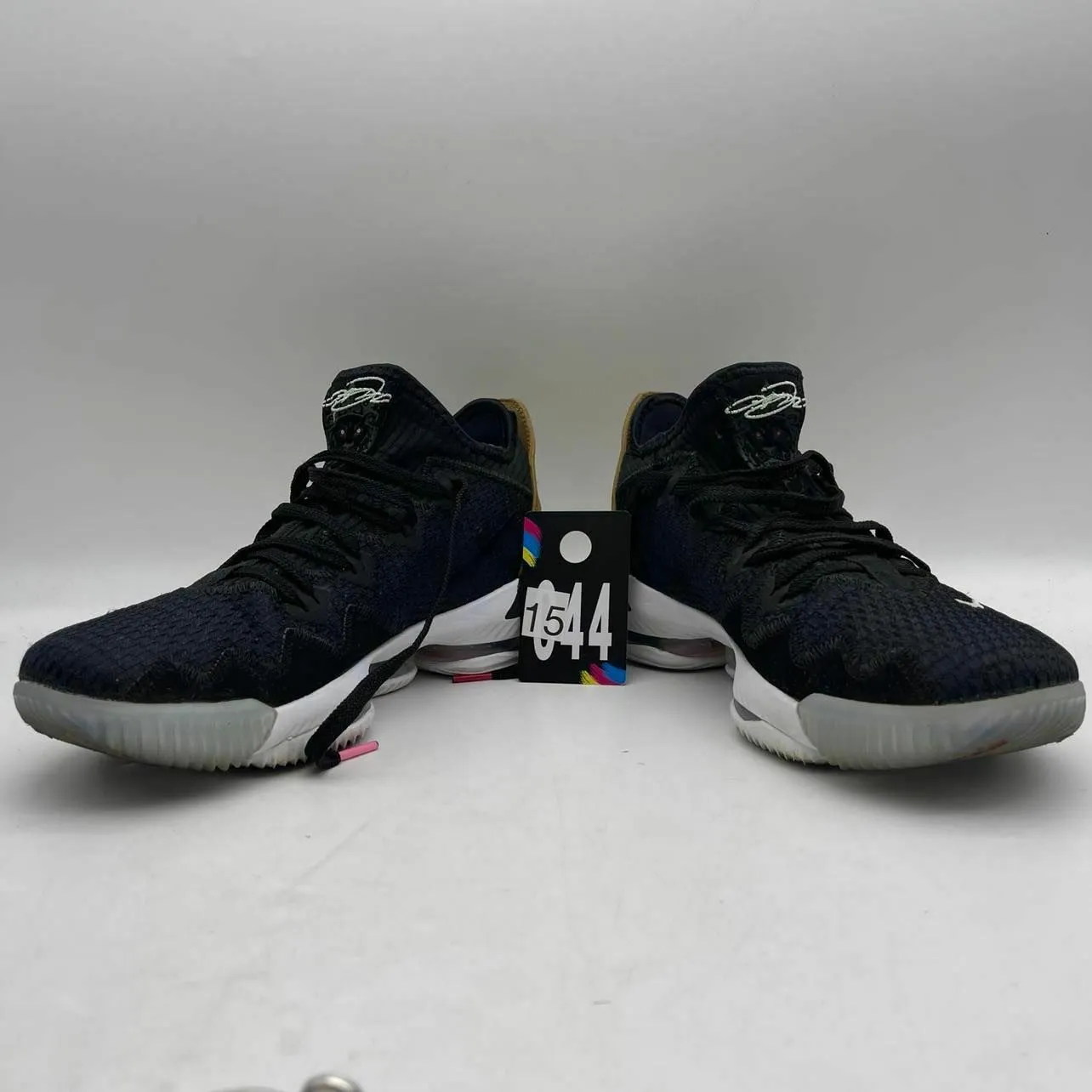 Nike Lebron 16 Low Black Wheat “Soundtrack” Men's Size 10 usa 12668-001